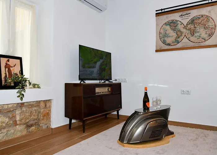 Appartement Captain Theo's Modern Maria Lefkimi