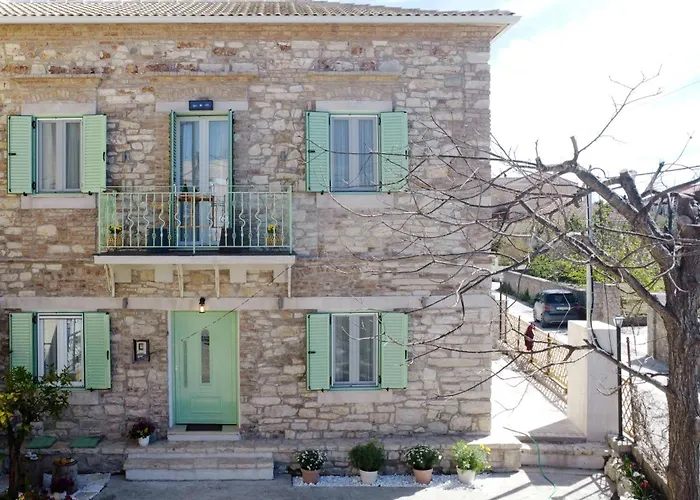 Appartement Captain Theo's Modern Maria Lefkímmi