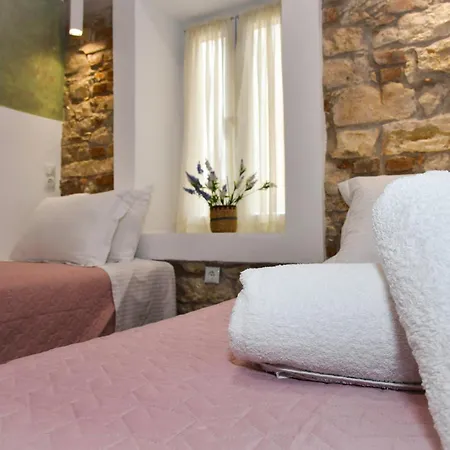 Captain Theo's Modern Maria *