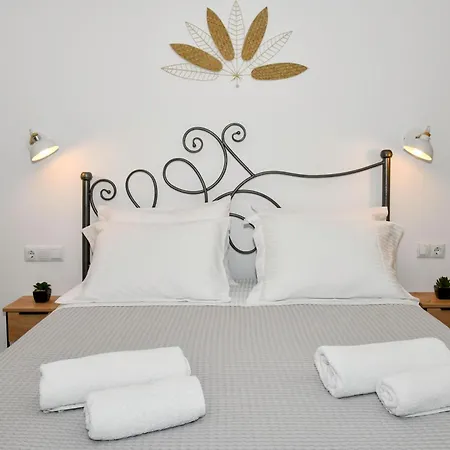 Captain Theo's Modern Maria