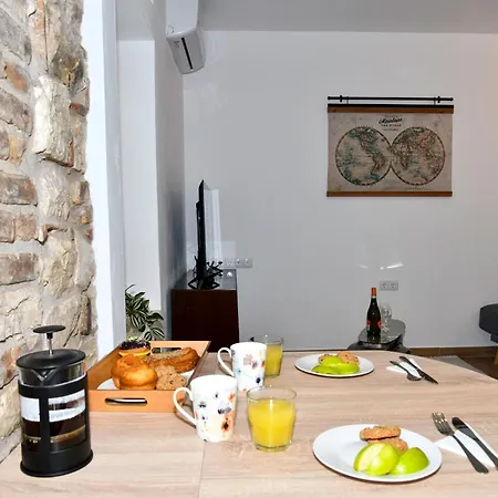 Captain Theo's Modern Maria Apartmán Lefkímmi